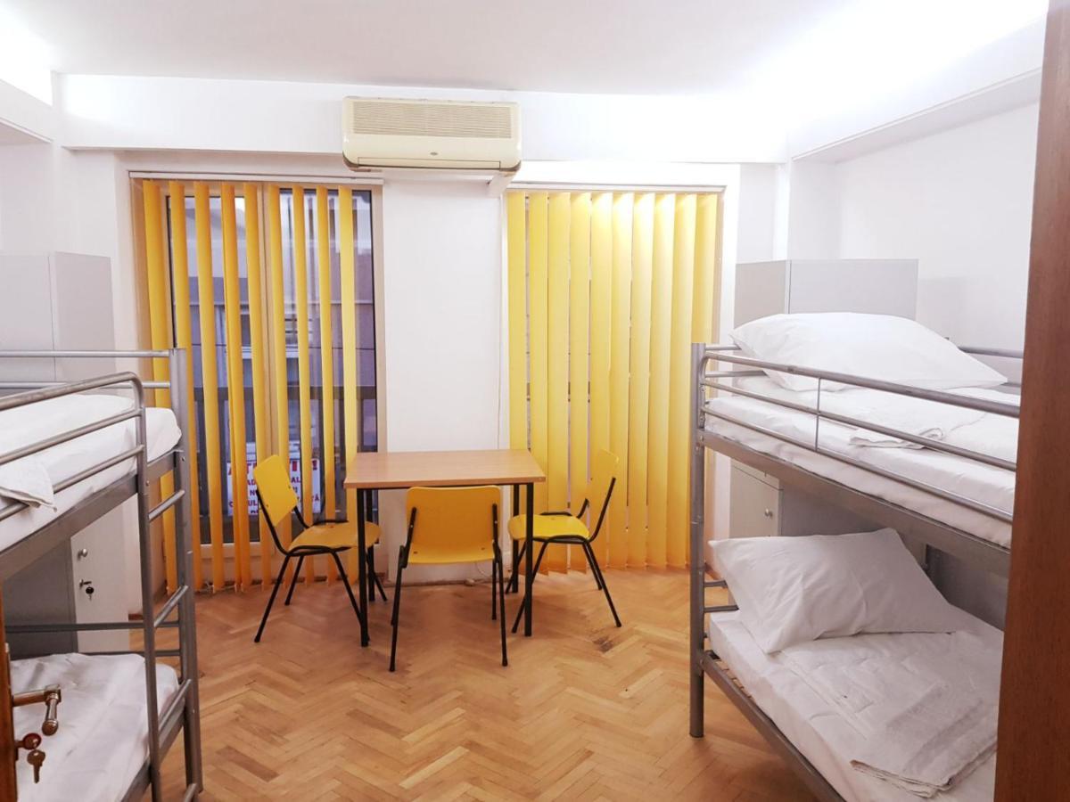 Sleep Inn Hostel 布加勒斯特 外观 照片