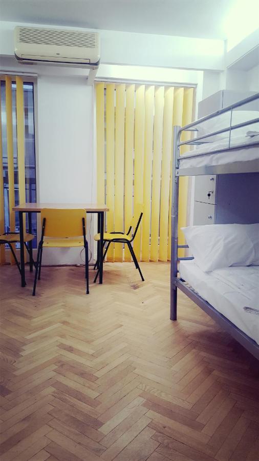 Sleep Inn Hostel 布加勒斯特 外观 照片