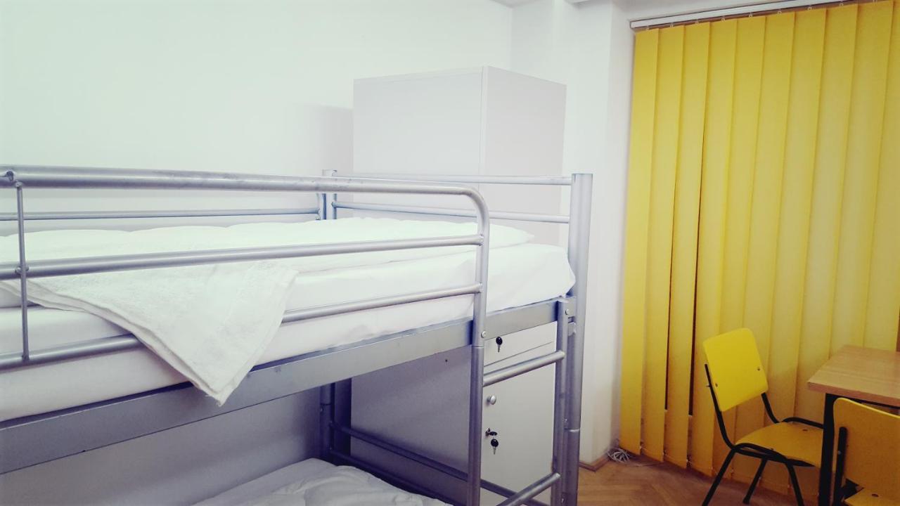 Sleep Inn Hostel 布加勒斯特 外观 照片