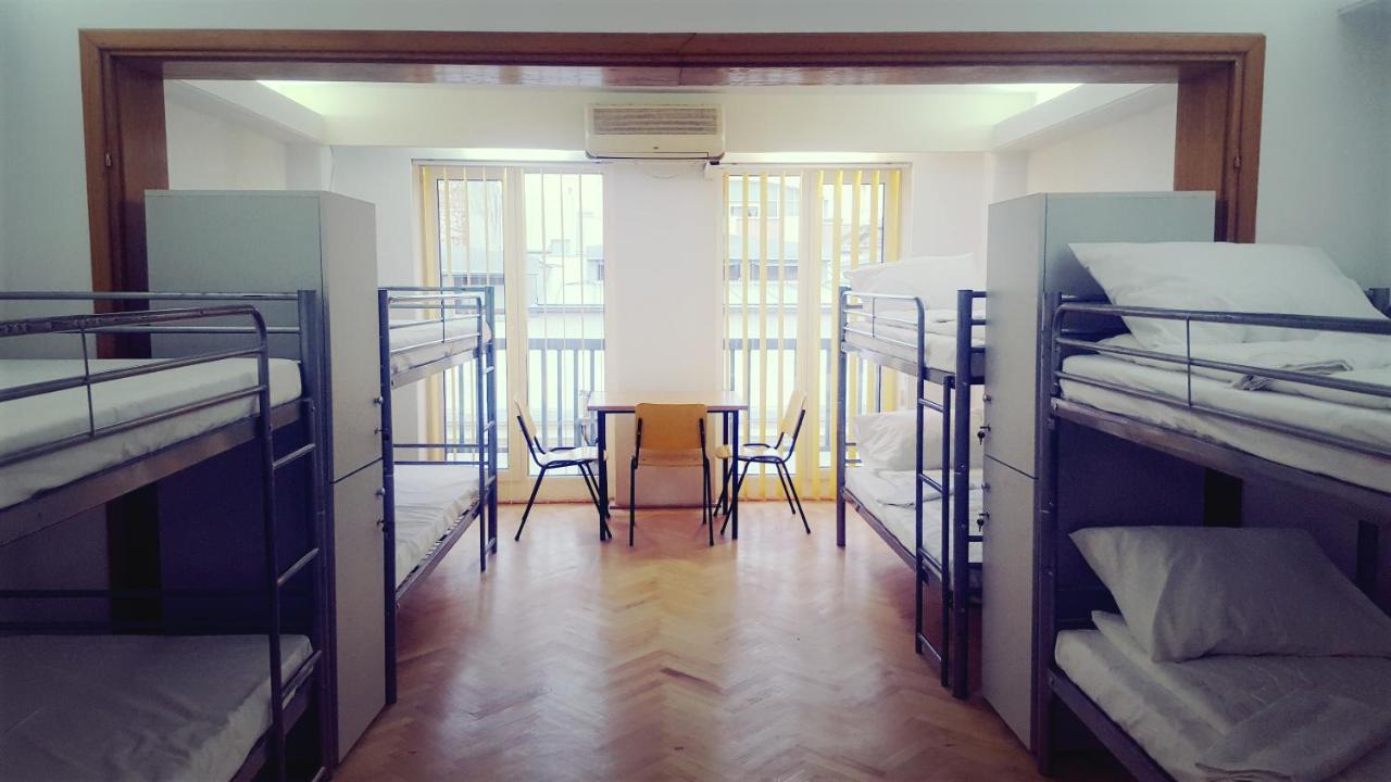 Sleep Inn Hostel 布加勒斯特 外观 照片
