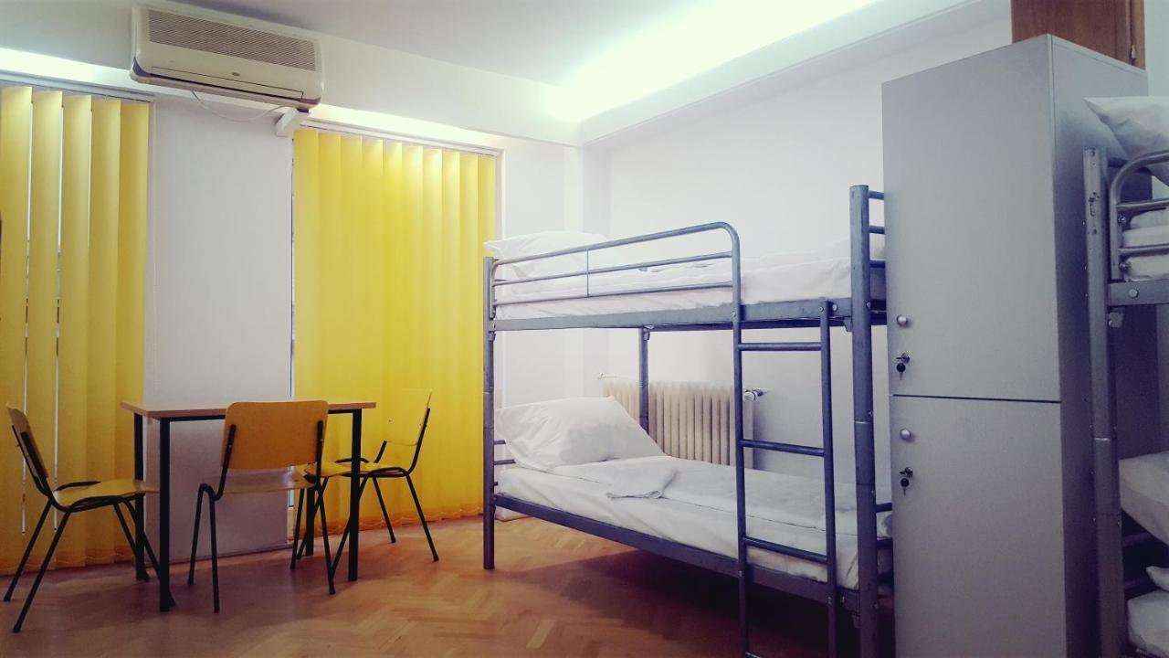 Sleep Inn Hostel 布加勒斯特 外观 照片