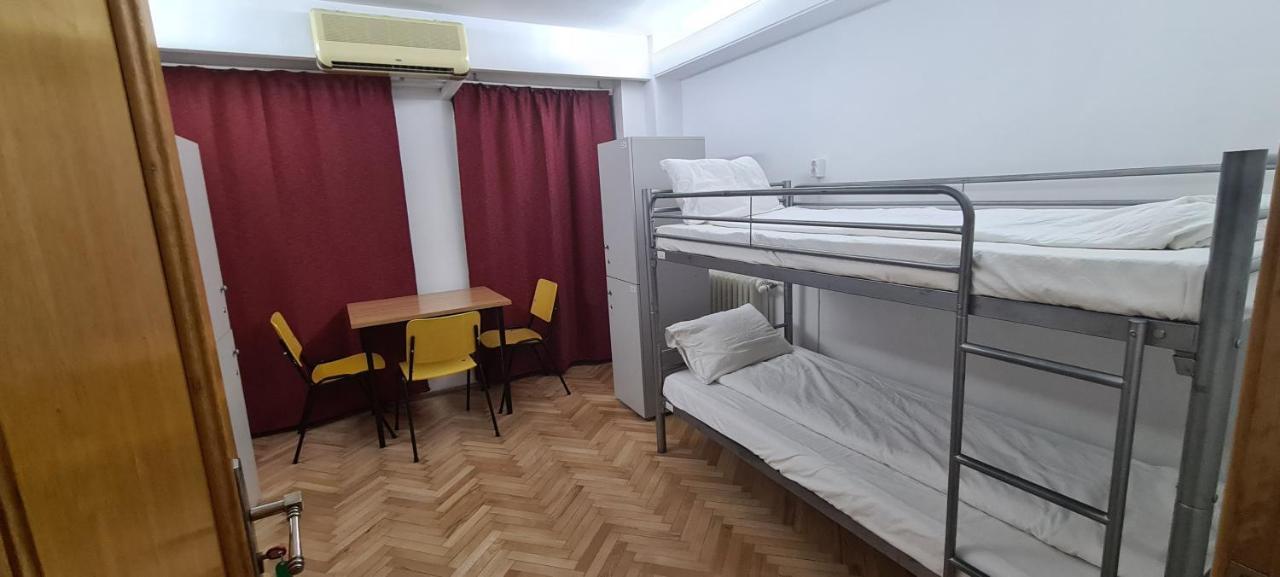 Sleep Inn Hostel 布加勒斯特 外观 照片