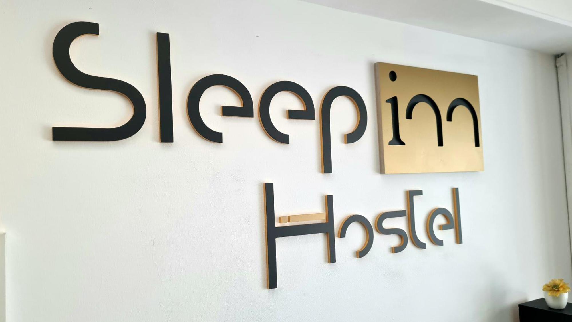 Sleep Inn Hostel 布加勒斯特 外观 照片